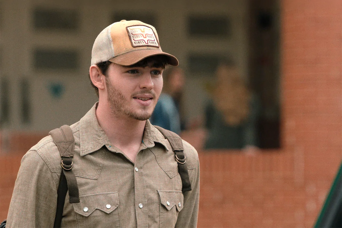 Carter's green Wrangler shirt on Dutton Ranch